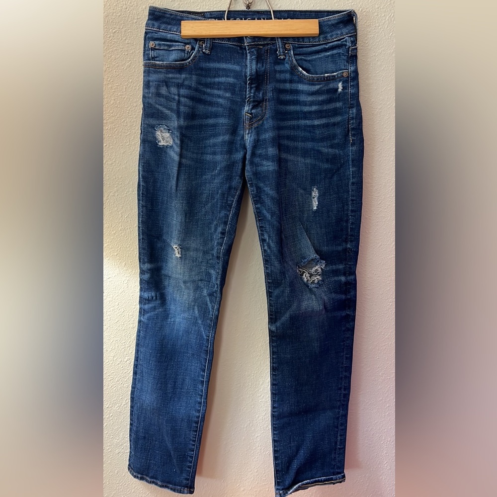 American Eagle Men’s Distressed Jeans